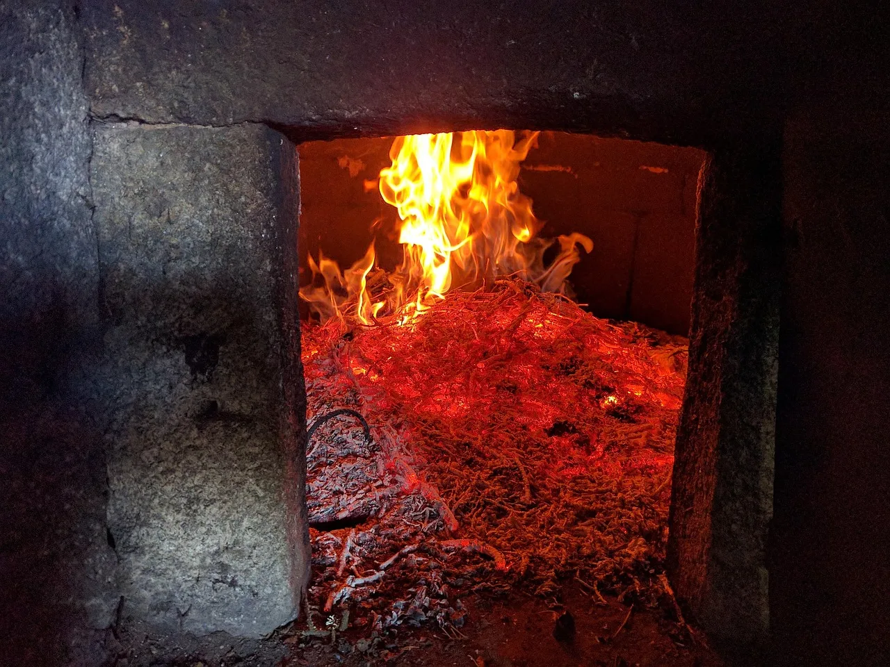 kiln, fire, lena, kiln, kiln, kiln, kiln, kiln. Home kiln setup buying guide: cones, shelves and a log