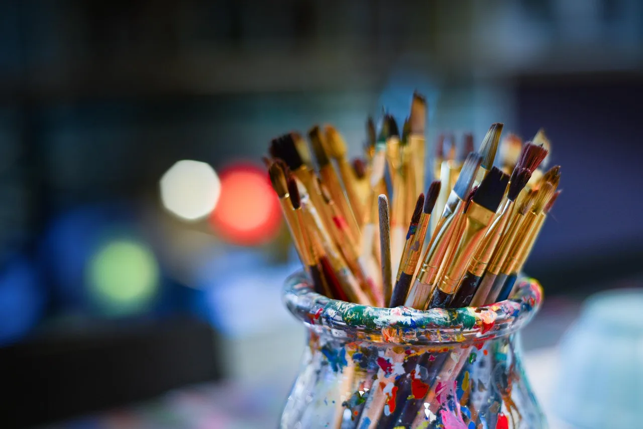 brushes, painter, work shop, bowl, lights, work, creative, creativity, painting, artist, paintbrush, studio, art, brush, drawing, artistic, hobby, color, tool, paint, palette, blue work, blue light, blue art, blue shop, blue painting, blue paint, blue tools, blue color, blue creative, blue drawing, blue lights, painting, painting, artist, art, art, art, art, art, drawing, paint. Work surface choice: how it heads off several common studio mistakes