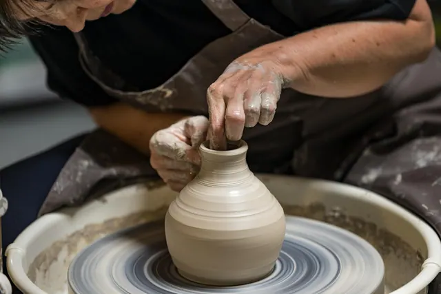 potter, pottery, vase, pot, art, craft, ceramic, hub, rotate, design, potters, to form, volume, potter, potter, pottery, pottery, pottery, pottery, pottery, pot