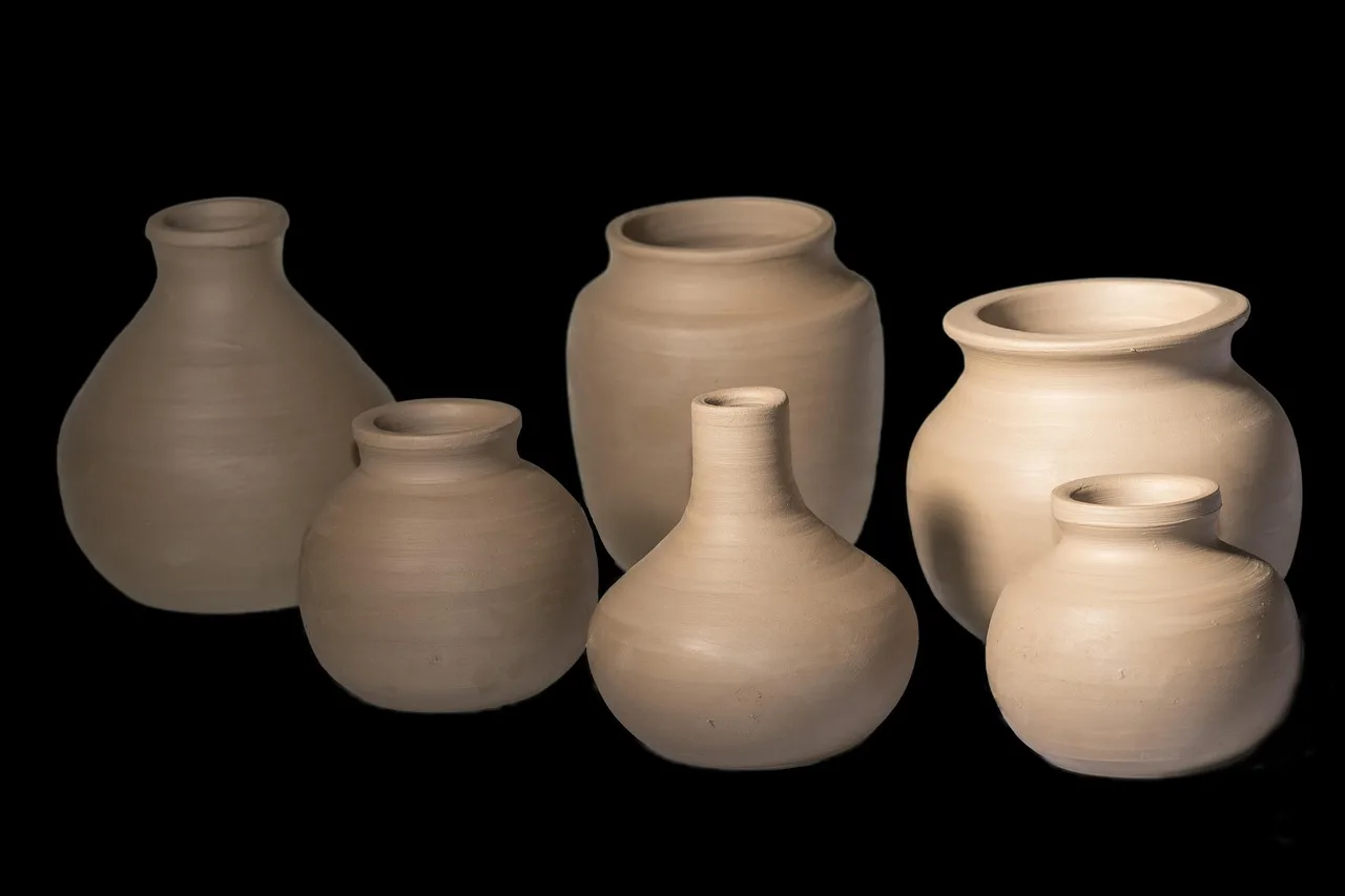volume, potters, pottery, hub, rotate, to form, craft, ceramic, art, arts and crafts, decor, pots, pot, vase, hobby, pottery, pottery, pottery, pottery, pottery. Can you design a small ceramics project around a single skill?