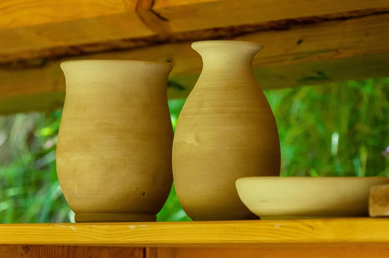 clay pot, vase, ceramic, craft, hobby, pottery