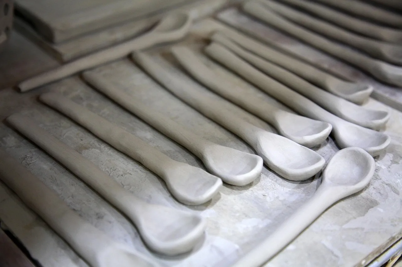 porcelain, hand, soil, clay, qualitative, pottery, hand made, traditional, gray-scale, work, spoon, clay, pottery, pottery, pottery, pottery, pottery. A home pottery buying order built around keeping records