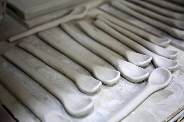porcelain, hand, soil, clay, qualitative, pottery, hand made, traditional, gray-scale, work, spoon, clay, pottery, pottery, pottery, pottery, pottery. A home pottery buying order built around keeping records